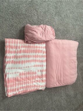 Kyte Baby Toddler Blankets and Crib Sheet (Crepe)